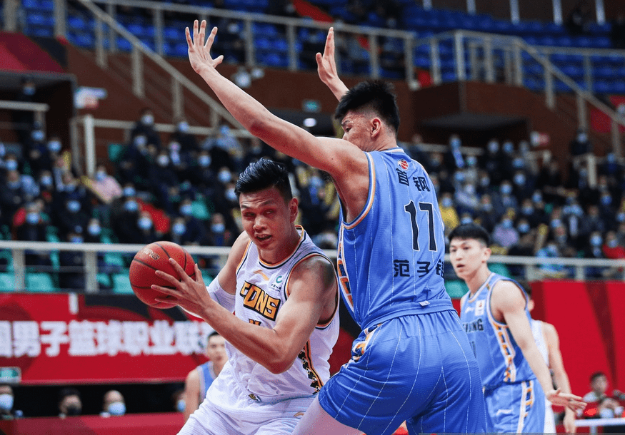 板球巡回赛掀起高潮，钱塘白虎队翻盘洞庭天狼队，战至最后一刻——外援联手发威的简单介绍-足球买球的APP